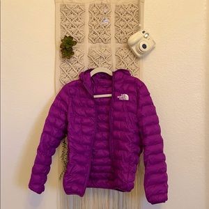 hardly worn purple north face jacket!!